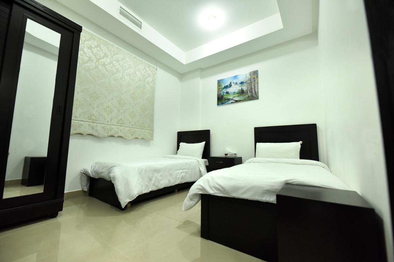 Heidelberg Apartment Kuwait City Bagian luar foto